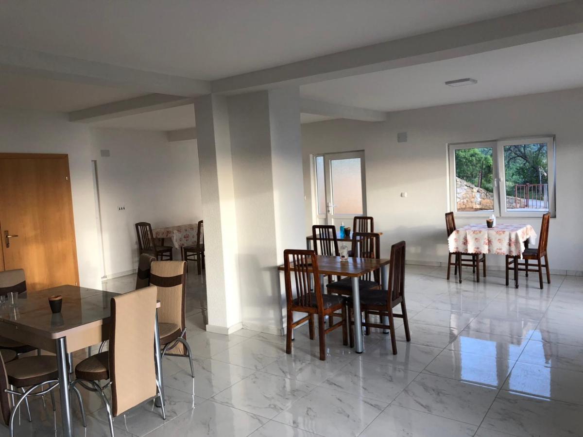 Risteski Guest House Elshani Buitenkant foto